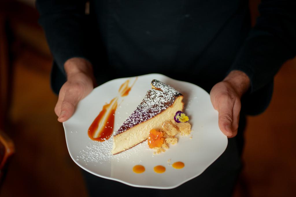 Basque Cheesecake: What Makes It So Unique?